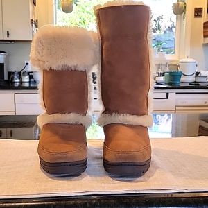 UGG Sunburst tall boots size 8